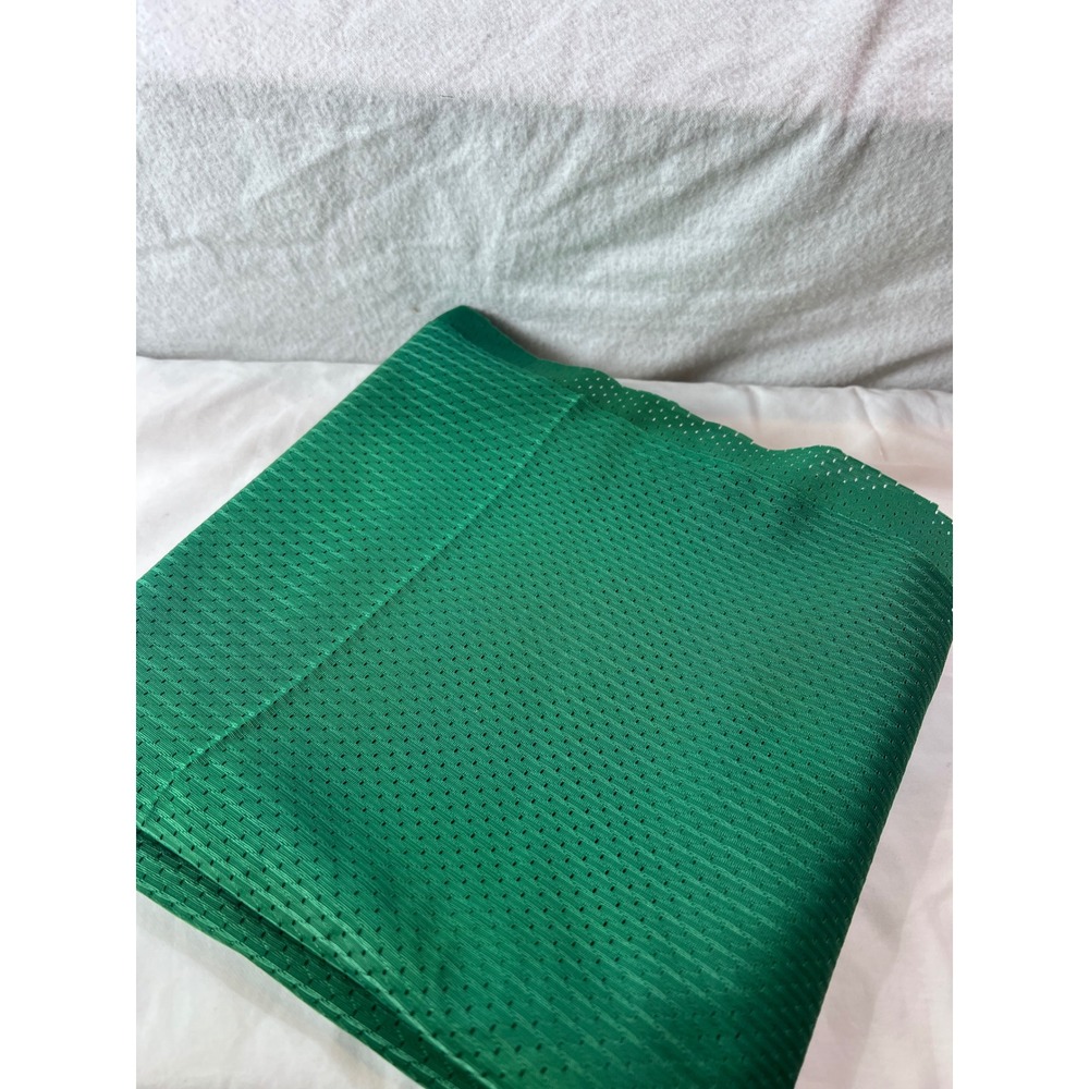 Kelly Green Athletic Mesh Fabric 1 Yard Remnant 36x64 Sports‎ Jersey Polyester